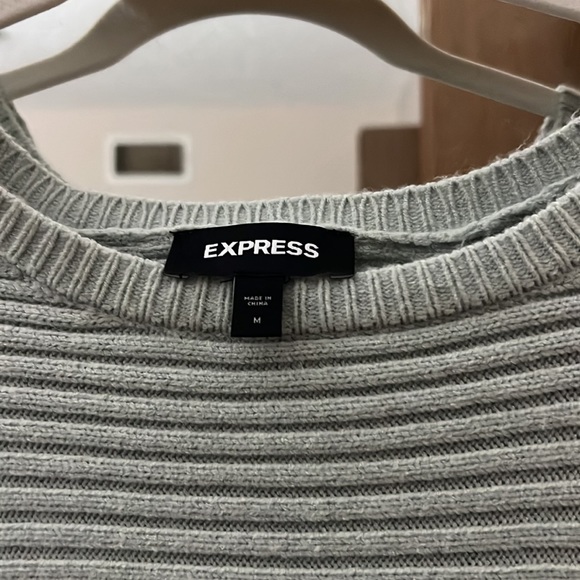 Oversized Ribbed Sweater - Picture 2 of 2